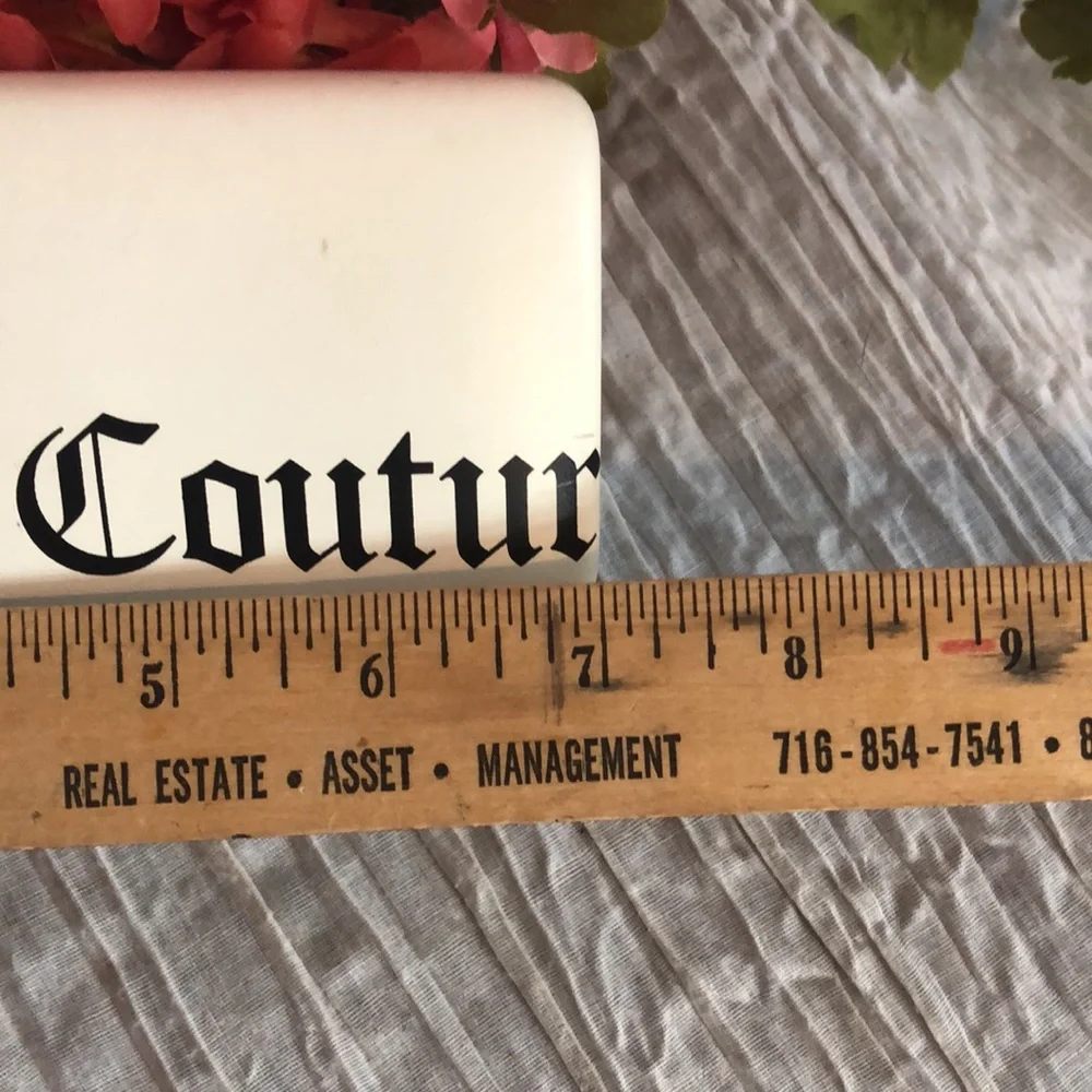 JUICY COUTURE white hard shell clam shell close sunglasses eyeglasses ca…